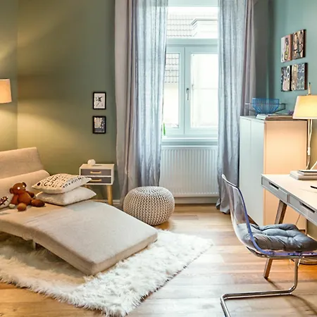All Inclusive 90Qm Well-Equiped Flat In Berlin-Charlottenburg With Wif